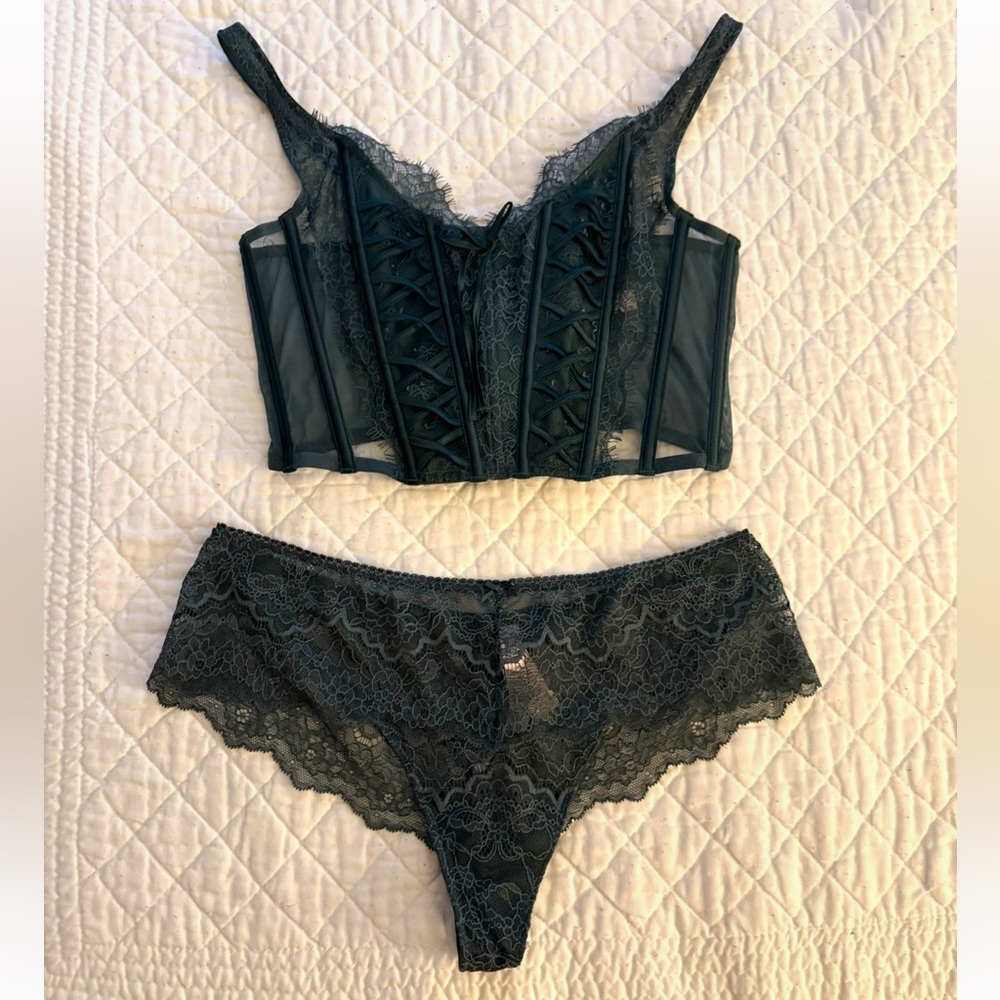 Victoria’s Secret Set NWT